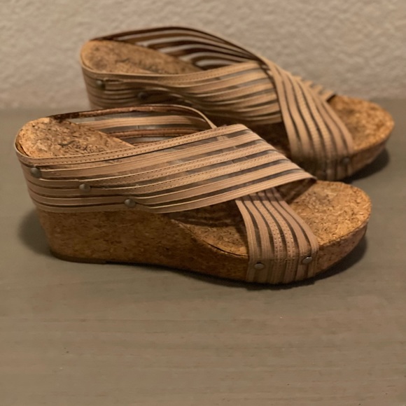 Lucky Brand Nude Cork Wedges - Picture 5 of 9